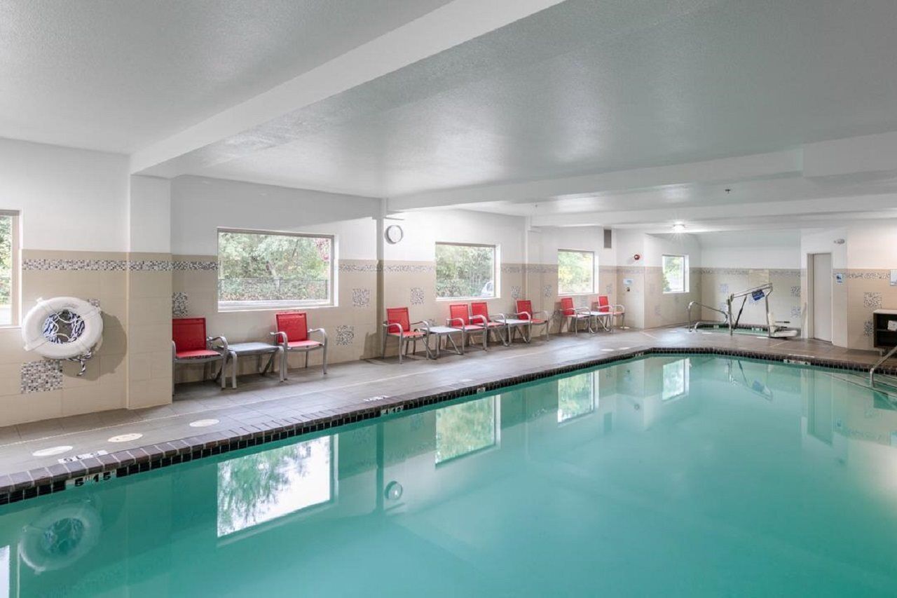 Holiday Inn Express & Suites Hood River By Ihg Buitenkant foto
